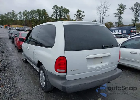 1999 Dodge Grand Caravan Se z USA, uszkodzony, nr VIN 2B4GP44G2XR311838